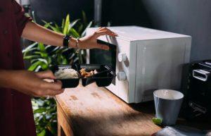 超加工食品与长期抑郁风险的关联